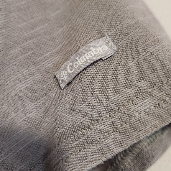 Columbia Women's Grey Short Sleeve Polo Shirt Size XL - Picture 2 of 9